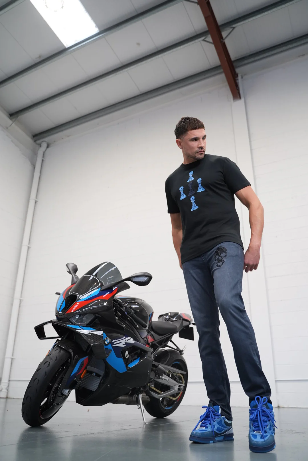 5 PAWN TEE - 4 BLUE 1 NAVY - Image 9