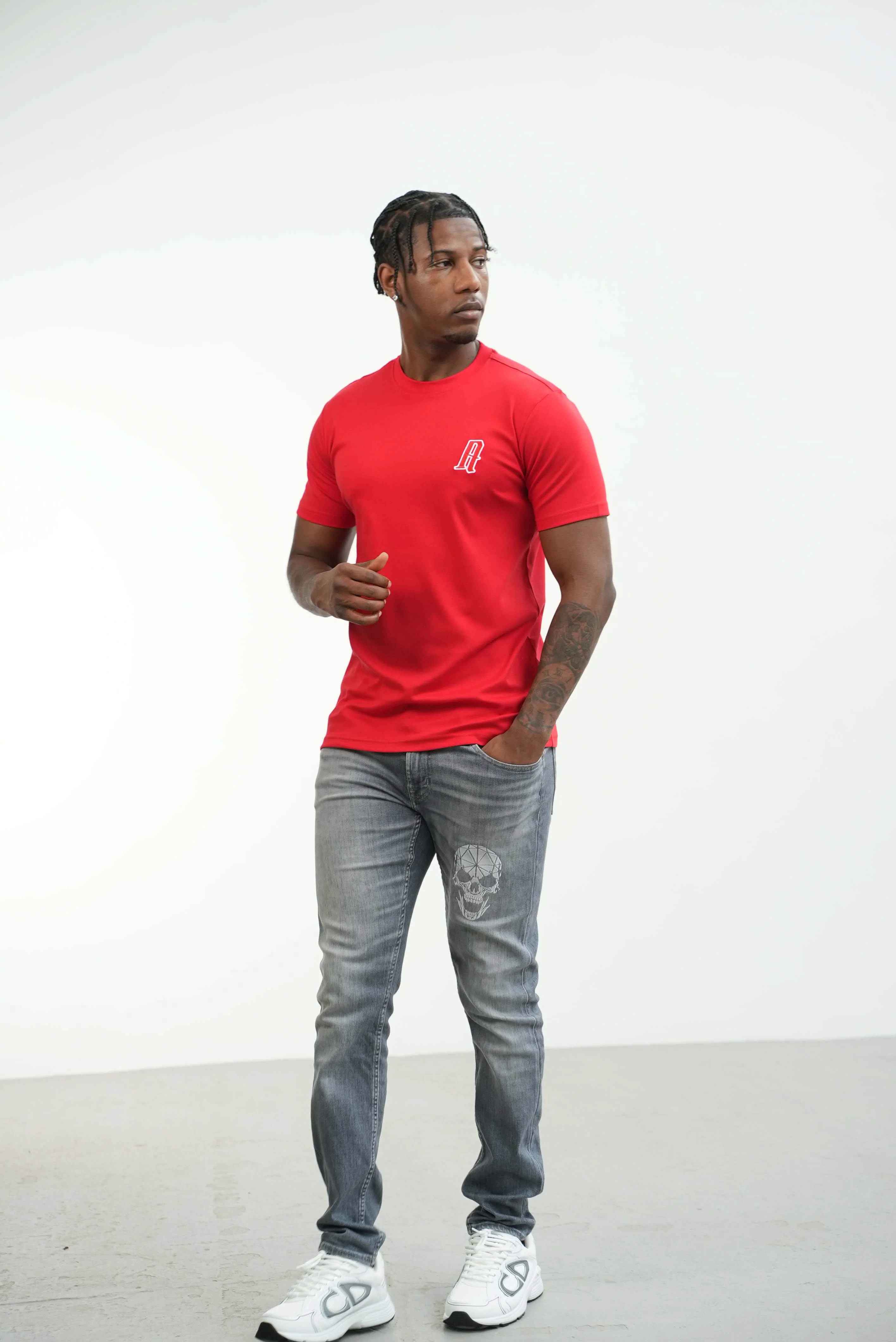 Amico embroidery luxury Tee Red - Image 12