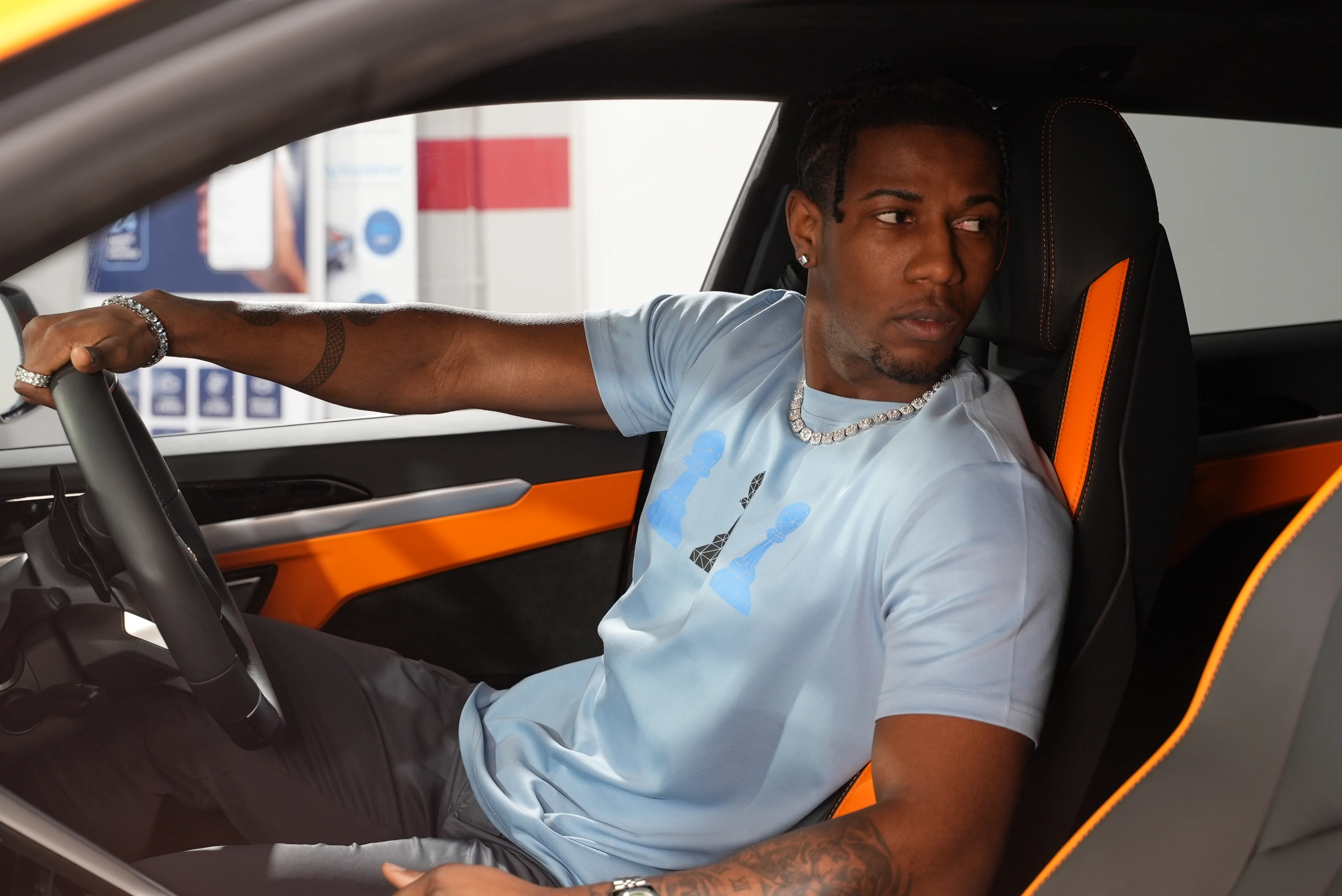 Amico Tri-Pawn Baby Blue Blue/Black Tee - Image 19