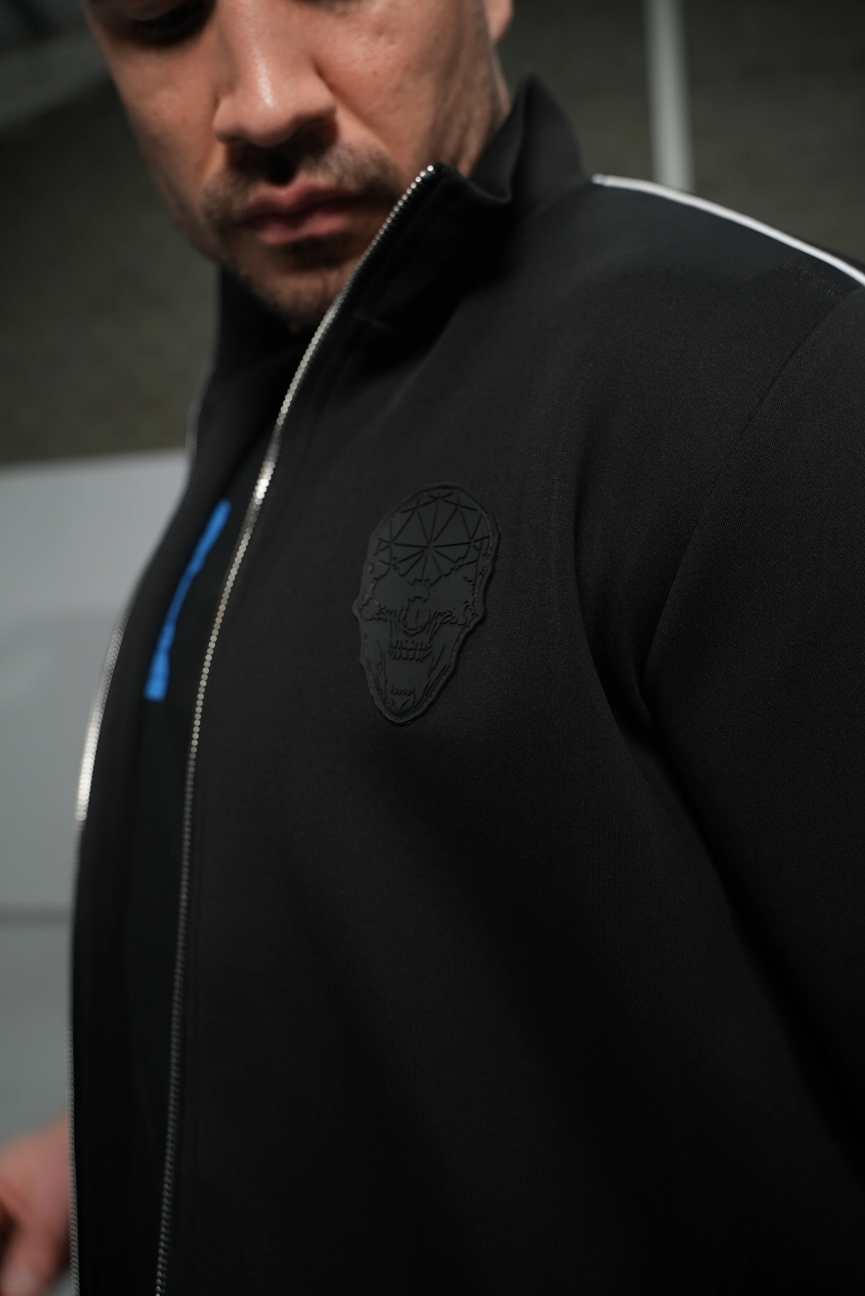Black Skull Zip Jacket - Image 4