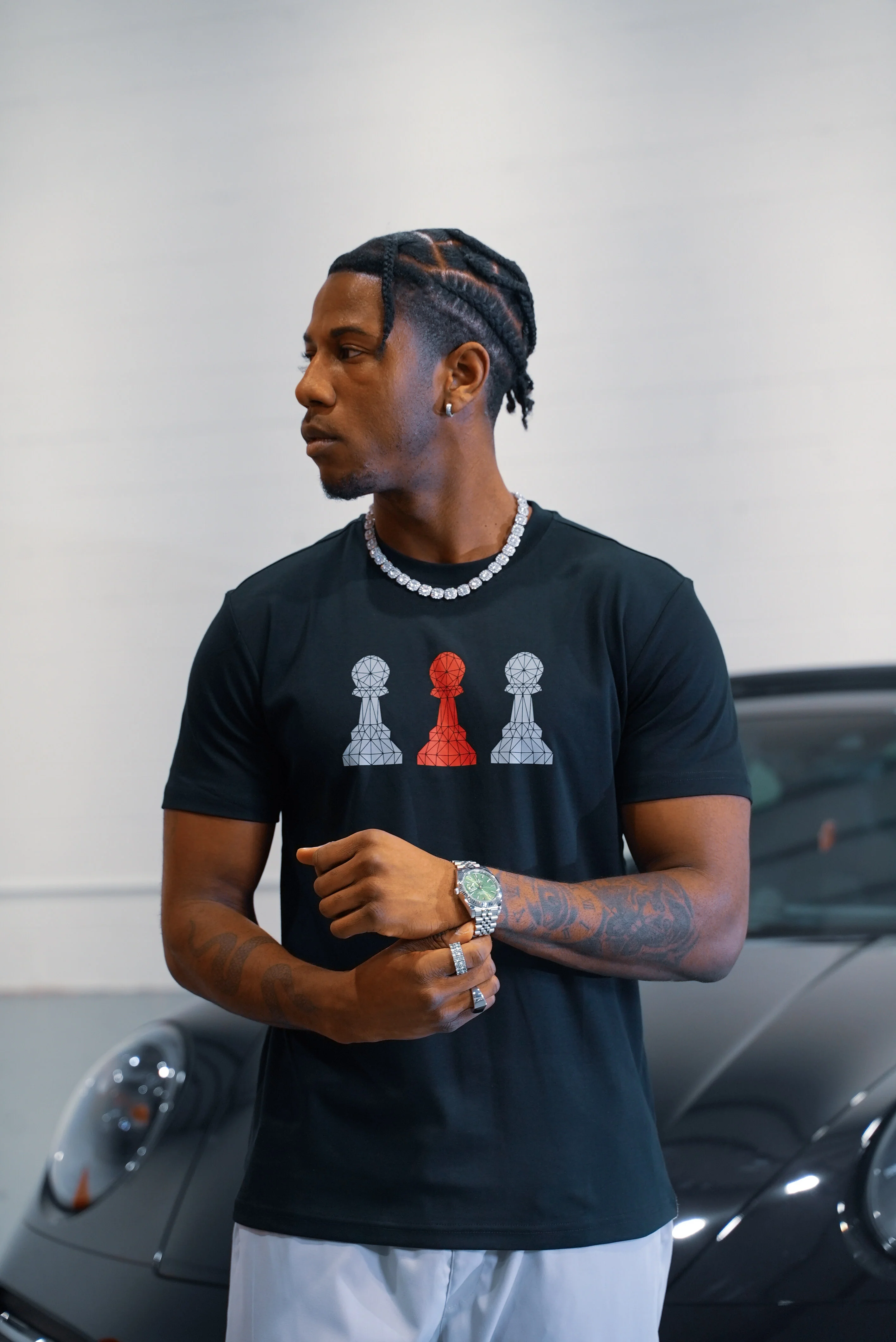 Men’s Amico Grey & Red Tri Pawn T-Shirt - Image 3