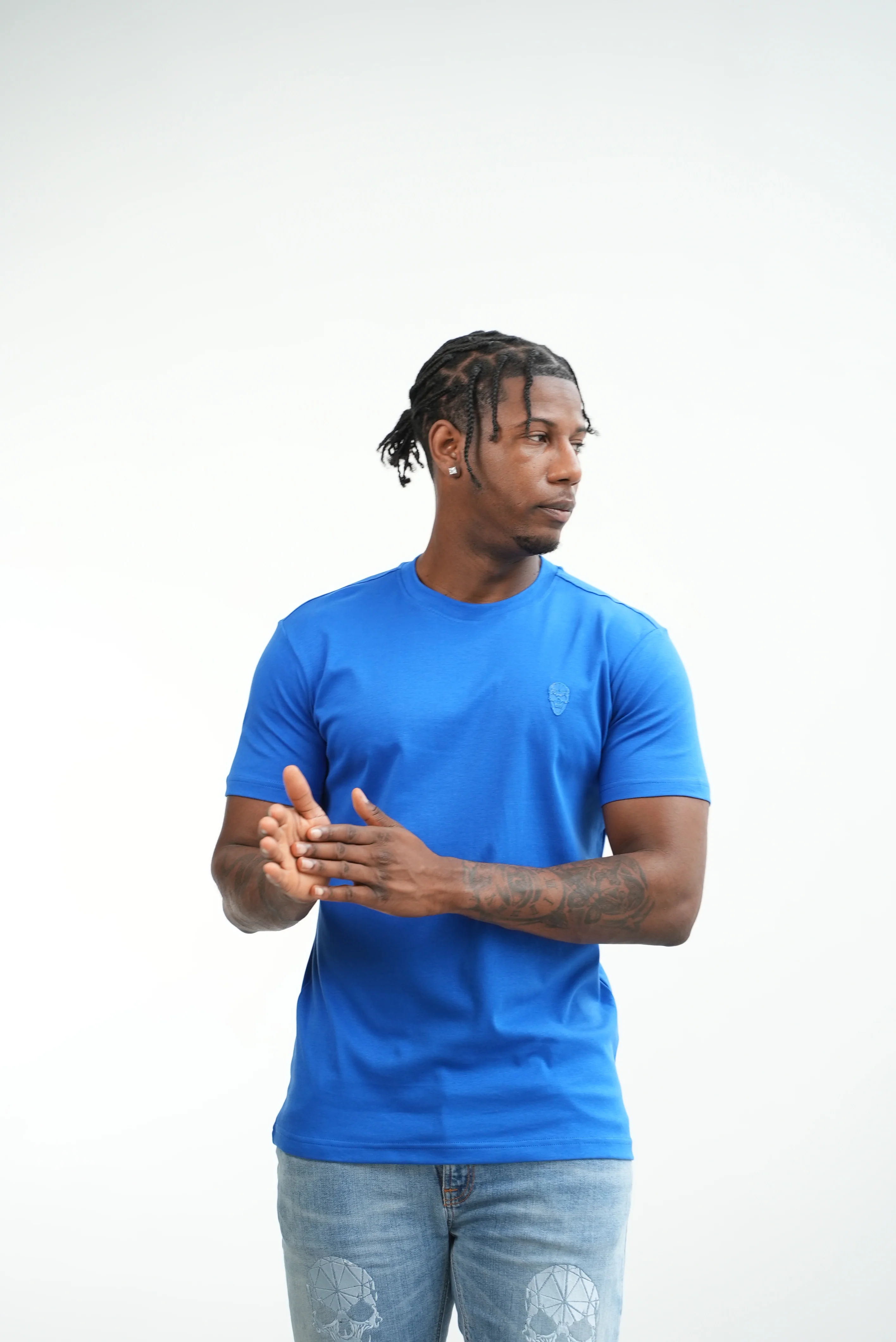 Men's Amico Skull Badge Blue T-Shirt - Image 4