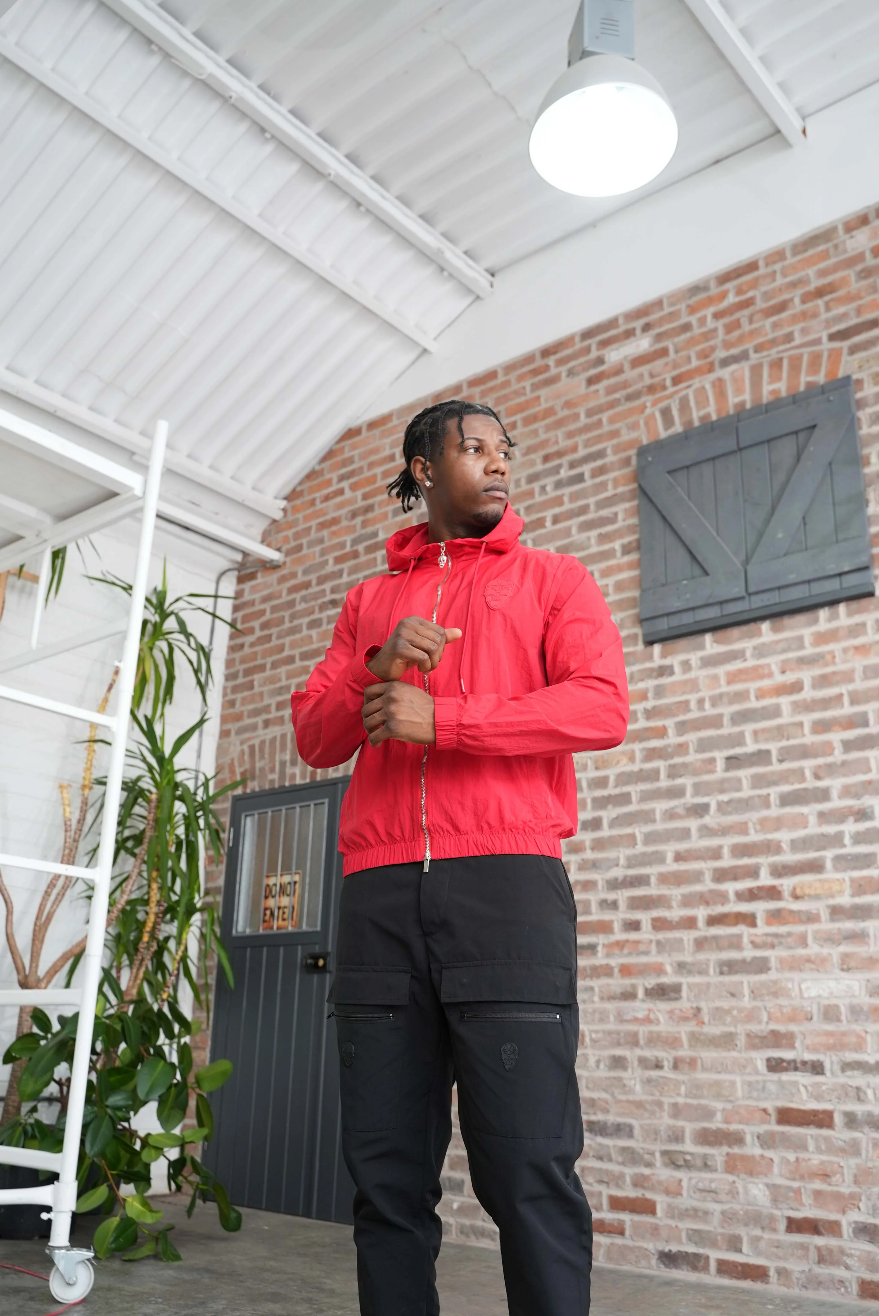 Men's Amico Skull Badge Windbreaker Red - Image 4