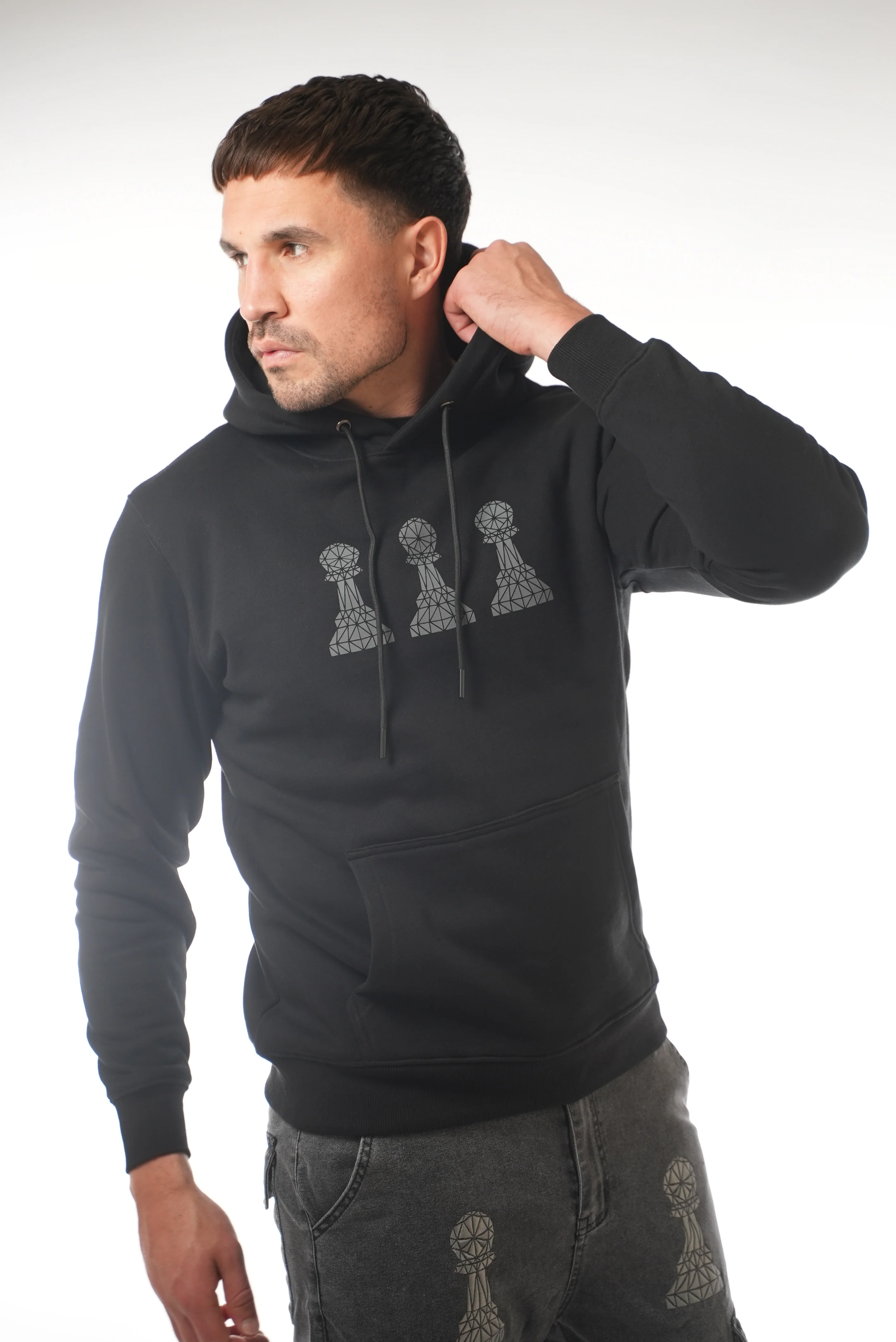 TRI PAWN HOODIE BLACK/BLACK PAWNS in - Image 4
